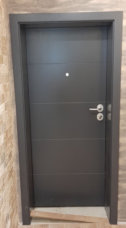 door 84
