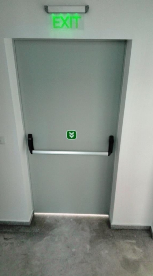door 119